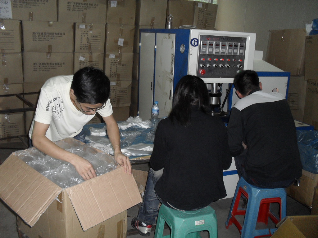 Bottle machine